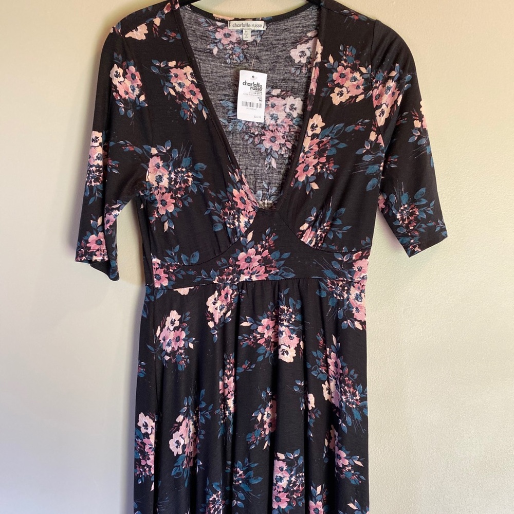 NWT Short Sleeve CR Dress!✨